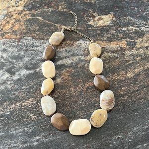 Beige brown necklace
